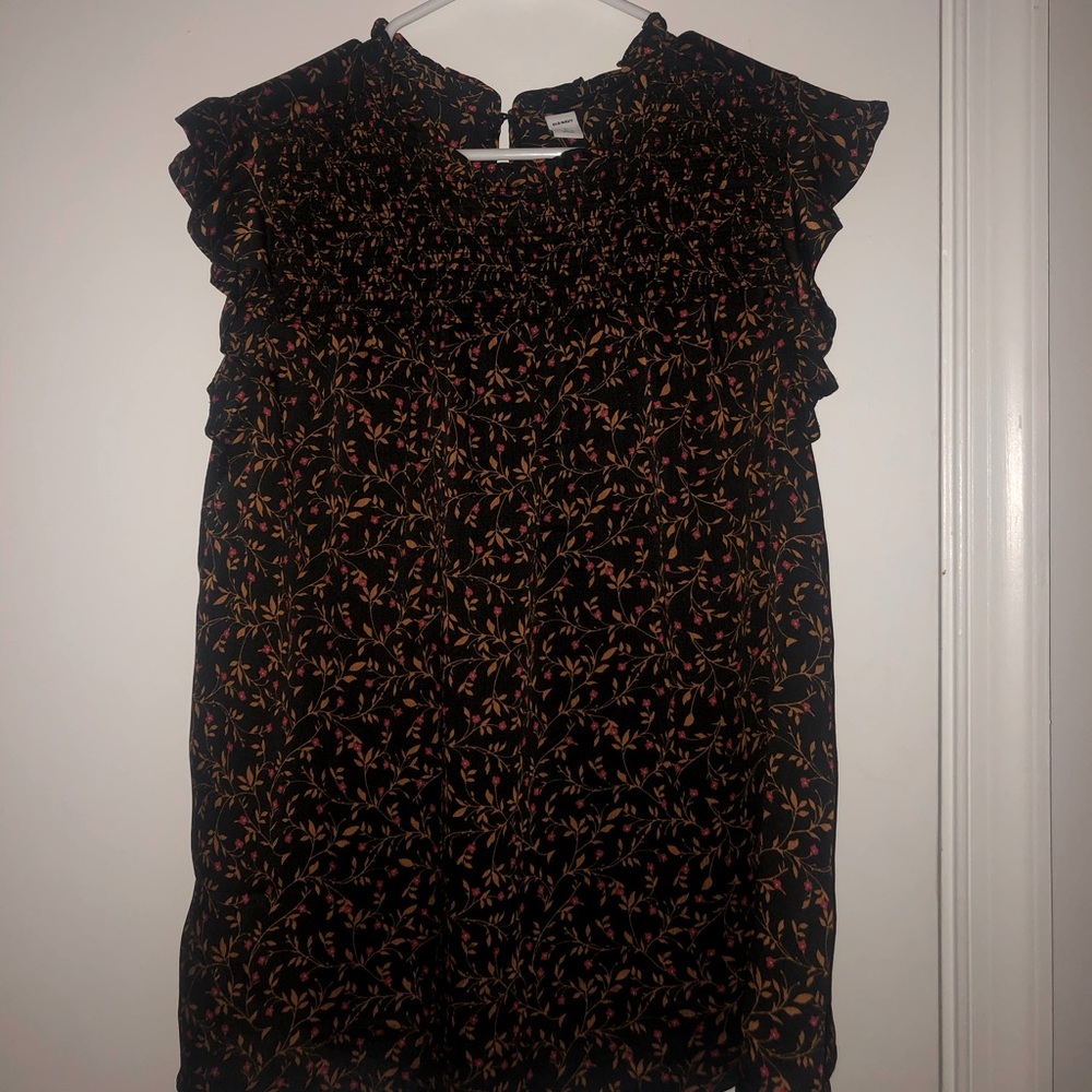 Old Navy Women’s Floral Blouse Size M